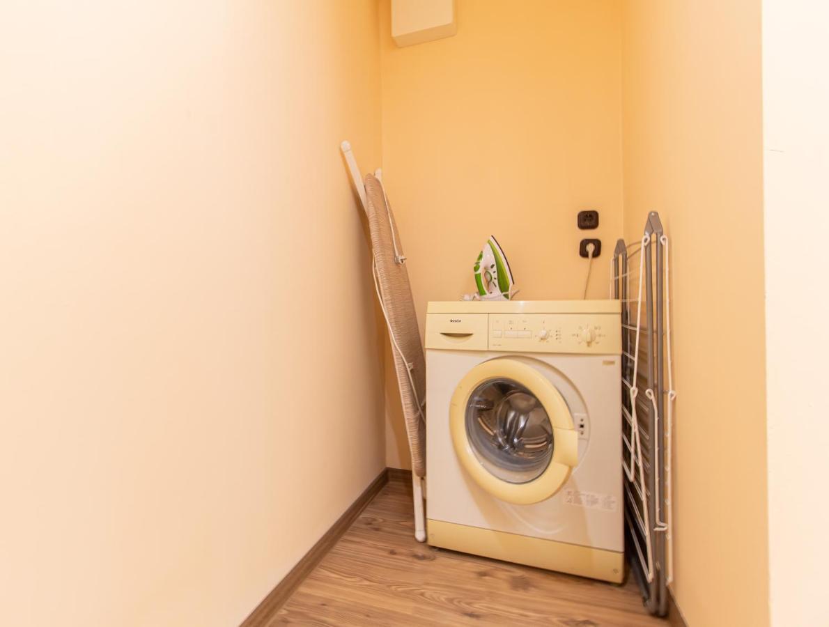 Deli Terasz B Apartman Free Parking, Self-Check-In Anytime ジュール エクステリア 写真
